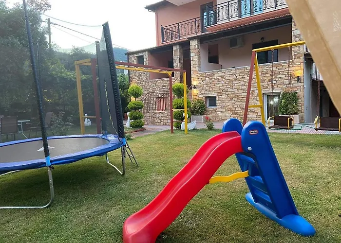 Anna Paradise Πανσιόν 3*