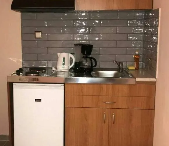 Anna Paradise Πανσιόν 3*